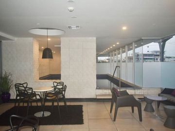 DEPARTAMENTO AMOBLADO EN VENTA QUO