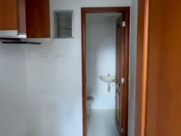 VENDO APARTAMENTO LAURELES MEDELLIN