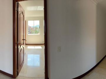 VENDO APARTAMENTO EN LAURELES