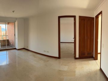 VENDO APARTAMENTO EN LAURELES