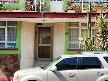VENDE DEPARTAMENTO A 6 CUADRAS DE METRO BARRANCA 2 RECAMARAS 1 BAÑO