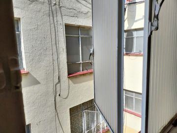 VENDE DEPARTAMENTO A 6 CUADRAS DE METRO BARRANCA 2 RECAMARAS 1 BAÑO