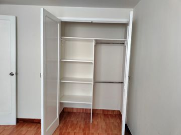 VENDE DEPARTAMENTO A 6 CUADRAS DE METRO BARRANCA 2 RECAMARAS 1 BAÑO