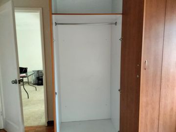 VENDE DEPARTAMENTO A 6 CUADRAS DE METRO BARRANCA 2 RECAMARAS 1 BAÑO