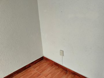 VENDE DEPARTAMENTO A 6 CUADRAS DE METRO BARRANCA 2 RECAMARAS 1 BAÑO