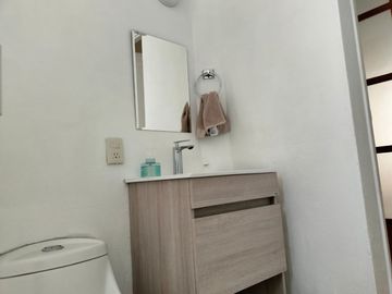 VENDE DEPARTAMENTO A 6 CUADRAS DE METRO BARRANCA 2 RECAMARAS 1 BAÑO