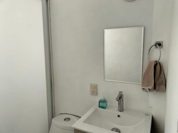 VENDE DEPARTAMENTO A 6 CUADRAS DE METRO BARRANCA 2 RECAMARAS 1 BAÑO