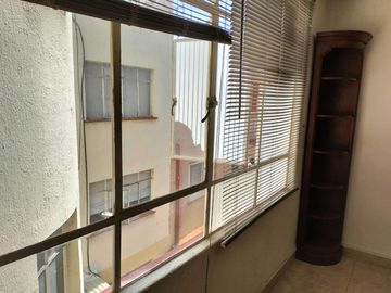 VENDE DEPARTAMENTO A 6 CUADRAS DE METRO BARRANCA 2 RECAMARAS 1 BAÑO