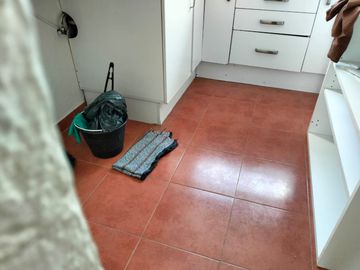 VENDE DEPARTAMENTO A 6 CUADRAS DE METRO BARRANCA 2 RECAMARAS 1 BAÑO