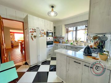 Casa con piscina Lomas de Lo Aguirre Santiago