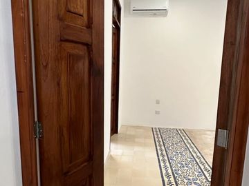 CASA REMODELADA EN BARRIO LA ERMITA