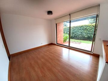 ARRIENDO CASA CAMINO DE ARRAYANES