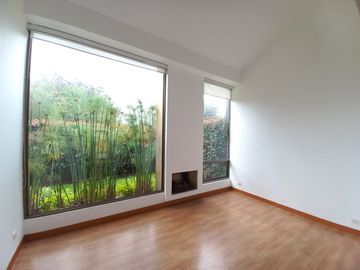 ARRIENDO CASA CAMINO DE ARRAYANES