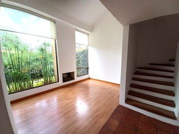 ARRIENDO CASA CAMINO DE ARRAYANES