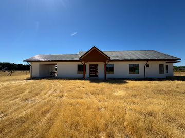 Casa Nueva 4D2B Piscina en km 7 camino a Cato, Chillán