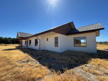 Casa Nueva 4D2B Piscina en km 7 camino a Cato, Chillán