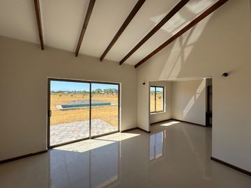 Casa Nueva 4D2B Piscina en km 7 camino a Cato, Chillán