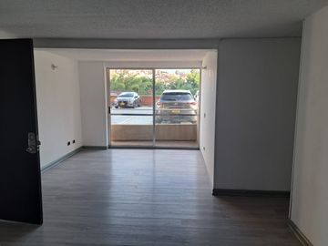 VENDO APARTAMENTO EN LOMAS DE LOS BERNAL BELEN MEDELLIN