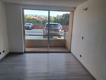VENDO APARTAMENTO EN LOMAS DE LOS BERNAL BELEN MEDELLIN