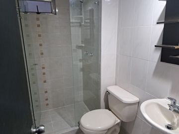 VENDO APARTAMENTO EN LOMAS DE LOS BERNAL BELEN MEDELLIN