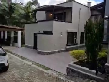 VENDO CASA CAMPESTRE RIONEGRO OJO DE AGUA
