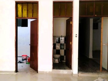 Venta De Local Comercial Frente Al Ministerio De Marina La Perla