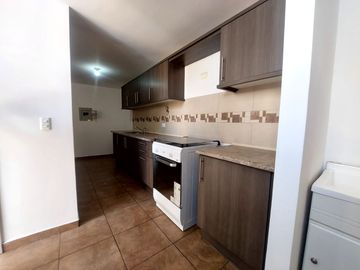 VENDO CASA 135,10 M2   CONJUNTO FAMILIAR – POMASQUI