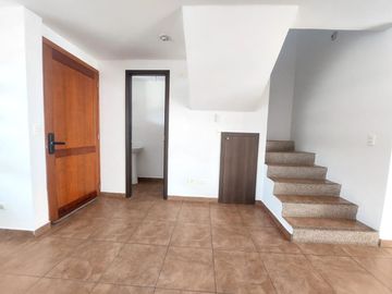 VENDO CASA 135,10 M2   CONJUNTO FAMILIAR – POMASQUI