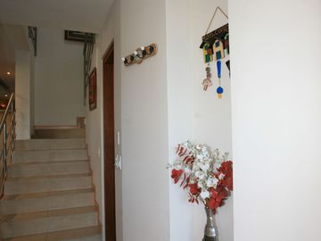🏡 SE VENDE/ SE RENTA CASA EN TUMBACO, SEGURIDAD 24/7 Y EXCELENTE UBICACIÓN 🔑