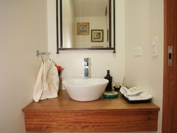 🏡 SE VENDE/ SE RENTA CASA EN TUMBACO, SEGURIDAD 24/7 Y EXCELENTE UBICACIÓN 🔑