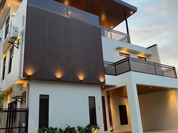 FOR SALE: Brand New Furnished 4 Bedroom House and Lot in Parkplace Village Imus Cavite