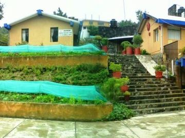 VENTA CENTRO EDUCATIVO EN HUIXQUILUCAN, ESTADO DE MEXICO.  VISTA AL BOSQUE
