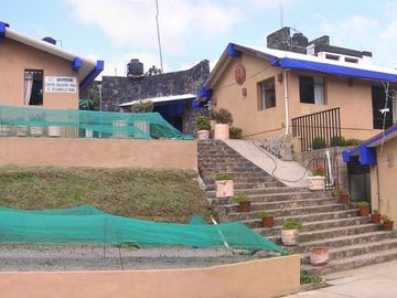 VENTA CENTRO EDUCATIVO EN HUIXQUILUCAN, ESTADO DE MEXICO.  VISTA AL BOSQUE