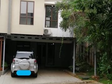 Rumah 2 Lantai Dijual di Serpong Jaya, Pamulang – Lokasi Strategis & Nyaman!