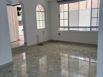 VENDO CASA CONJUNTO RESIDENCIAL CALEDONIA EN EL BARRIO TERRAZAS EN BUCARAMANGA