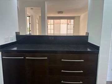 VENDO CASA CONJUNTO RESIDENCIAL CALEDONIA EN EL BARRIO TERRAZAS EN BUCARAMANGA