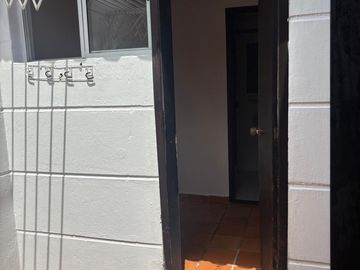 VENDO CASA CONJUNTO RESIDENCIAL CALEDONIA EN EL BARRIO TERRAZAS EN BUCARAMANGA