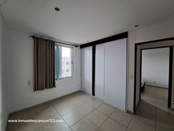 CENTRICO DEPARTAMENTO CON ELEVADOR Y ALBERCA 3 REC 2 BAÑOS 120 MTS