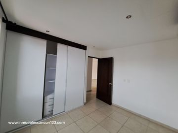 CENTRICO DEPARTAMENTO CON ELEVADOR Y ALBERCA 3 REC 2 BAÑOS 120 MTS