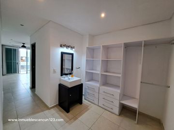 CENTRICO DEPARTAMENTO CON ELEVADOR Y ALBERCA 3 REC 2 BAÑOS 120 MTS