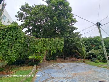 CENTRICO DEPARTAMENTO CON ELEVADOR Y ALBERCA 3 REC 2 BAÑOS 120 MTS