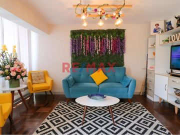 Se Vende Original Departamento Con Dos Habitaciones Y Terraza En Santa Catalina