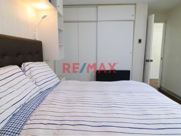 Se Vende Original Departamento Con Dos Habitaciones Y Terraza En Santa Catalina