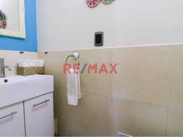 Se Vende Original Departamento Con Dos Habitaciones Y Terraza En Santa Catalina
