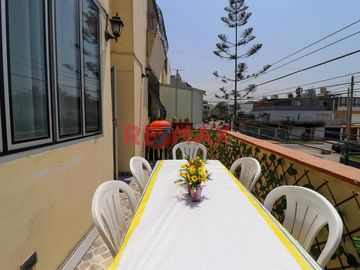Se Vende Original Departamento Con Dos Habitaciones Y Terraza En Santa Catalina