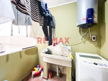 Departamento En Venta En San Borja – 1Er Piso Con Estacionamiento!