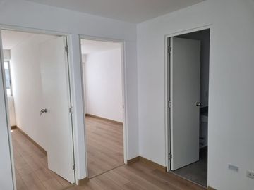OPORTUNIDAD ÚNICA, VENTA DE DEPARTAMENTO DE 125M2 CON ESTACIONAMIENTO EN SURCO
