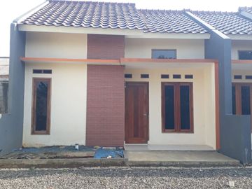 New House in the Bumi Sawangan Indah Depok in Front of the Pengasinan Health Center