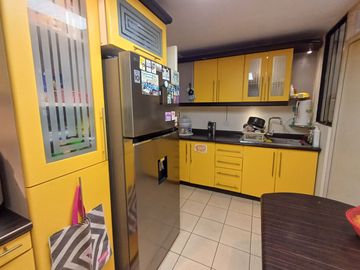 VENDO HERMOSO DEPARTAMENTO 3 DORM. TERRAZA /BALCÓN, AREA SERVICIO COMPLETA