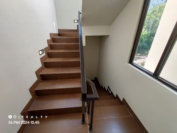 Rumah Minimalis Furnished di Kawasan Sejuk dan Asri Dago Bandung